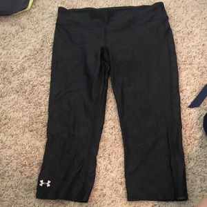 under armour cropped leggings